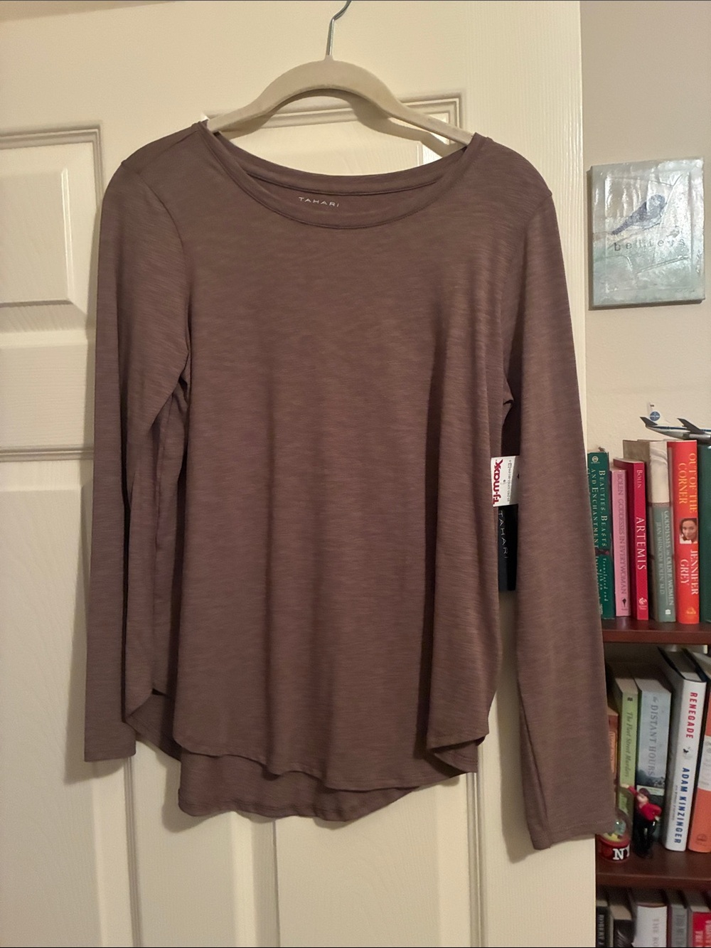 Tahari Long Sleeve Scoop Neck Top - Taupe Brown size S/P